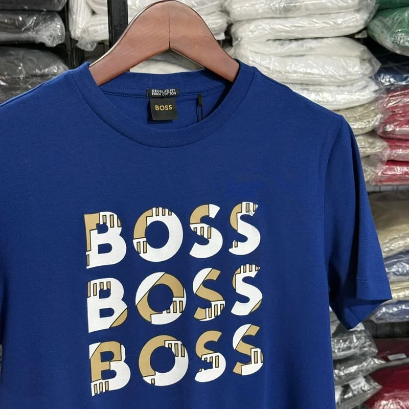 Camiseta Estampada Hugo Boss cor Azul Royal — imagem 1 de 1