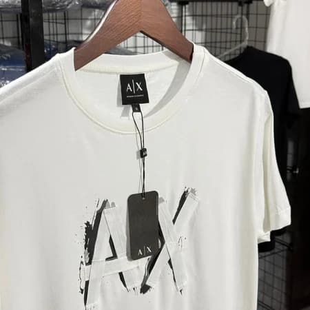 Camiseta Estampada Armani Exchange cor Branca — imagem 1 de 1