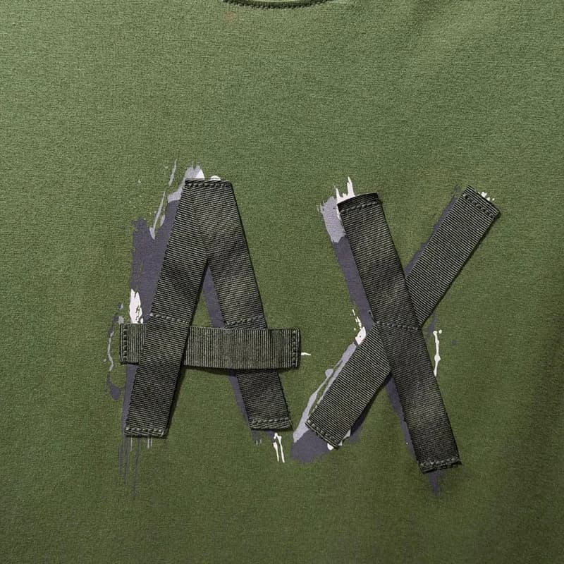 Camiseta Estampada Armani Exchange cor Verde Militar — imagem 1 de 1