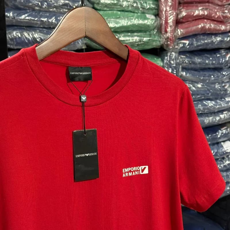 Camiseta Basica Emporio Armani cor Vermelha
